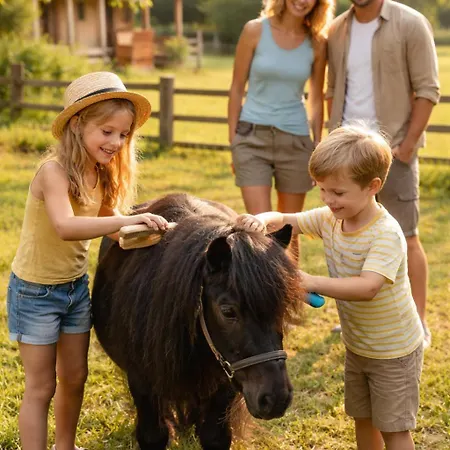 Familienfreundliche Grosse Mit Pferden, Spielplatz Direkt Am Haus, Sauna & Viel Lejlighed *